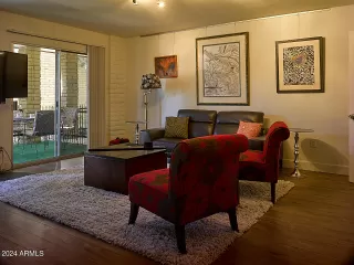 Photo #2: 6659257 Listing