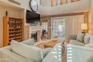 Photo #4: 6659407 Listing 