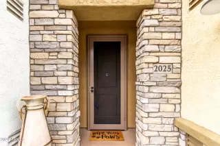 Photo #3: 6659458 Listing