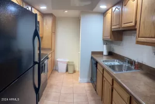Photo #3: 6659464 Listing