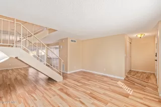 Photo #3: 6659568 Listing 