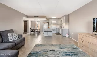 Photo #3: 6659631 Listing 