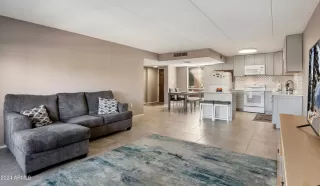 Photo #4: 6659631 Listing 