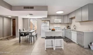 Photo #5: 6659631 Listing 