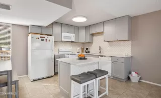 Photo #6: 6659631 Listing 