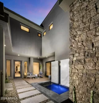 Photo #2: 6659637 Listing