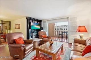 Photo #2: 6659723 Listing 