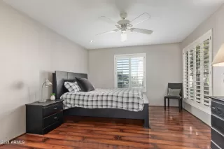 Photo #6: 6659724 Listing