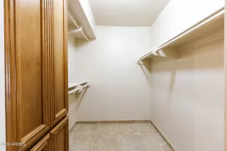 Photo #6: 6660224 Listing