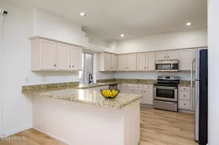 Photo #3: 6660254 Listing 