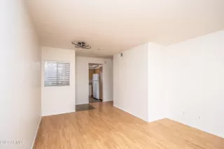 Photo #3: 6660312 Listing