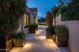 Photo #6: 6660580 Listing