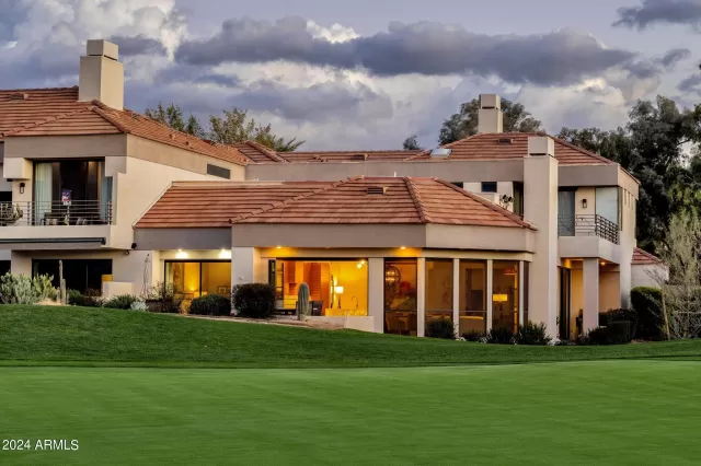 MLS: 6660675 Condo For Sale