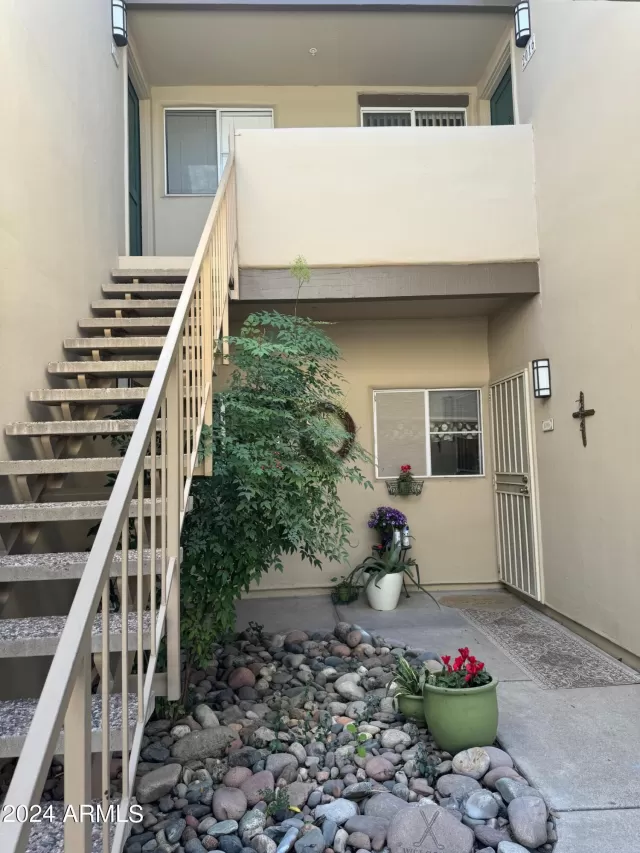 MLS: 6660751 Condo For Sale