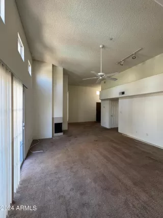 Photo #4: 6660751 Listing