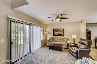 Photo #6: 6660765 Listing