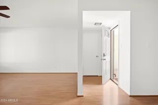 Photo #2: 6660768 Listing