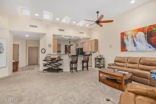 Photo #4: 6660810 Listing 