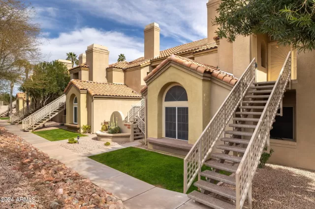 MLS: 6660870 Condo For Sale