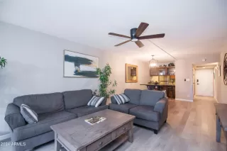 Photo #4: 6661043 Listing