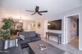 Photo #5: 6661043 Listing