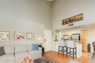 Photo #6: 6661215 Listing