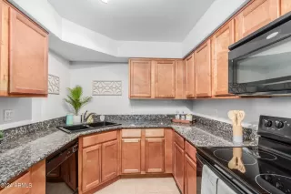 Photo #4: 6661226 Listing