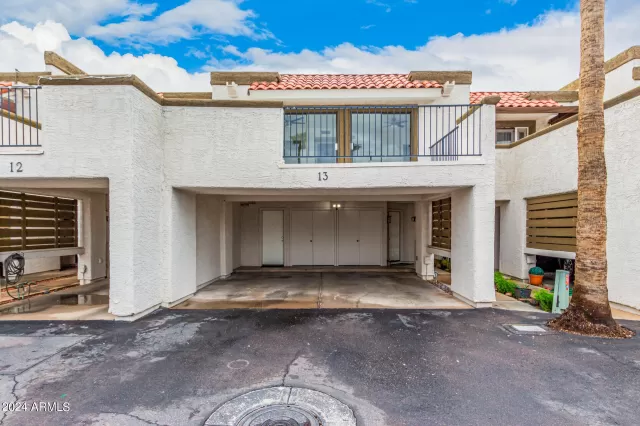 MLS: 6661254 Condo For Sale