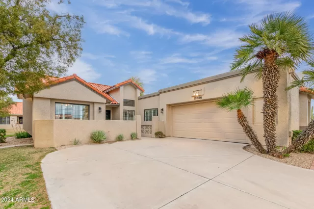 MLS: 6661321 Condo For Sale