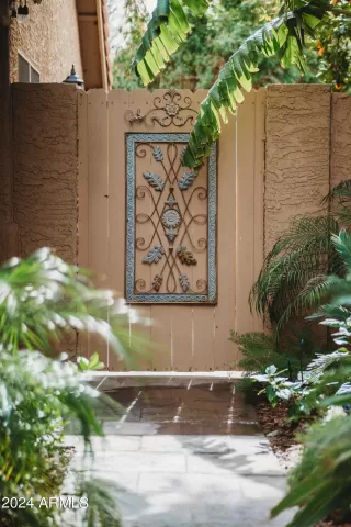 Photo #1: 6661426 Listing