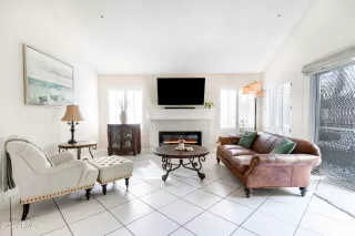 Photo #3: 6661426 Listing