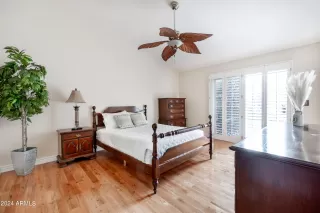 Photo #6: 6661426 Listing