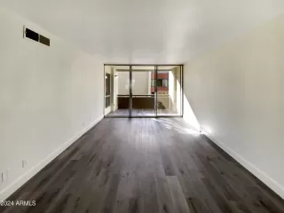 Photo #2: 6661533 Listing