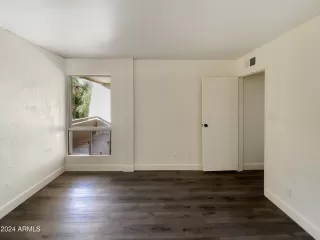 Photo #4: 6661533 Listing