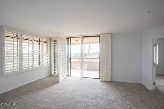 Photo #2: 6661762 Listing