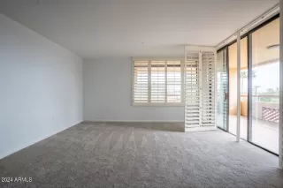 Photo #4: 6661762 Listing