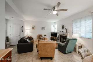 Photo #6: 6661821 Listing