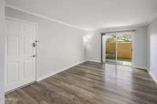Photo #2: 6661854 Listing