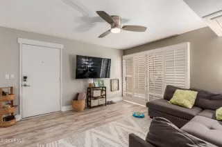 Photo #2: 6661926 Listing