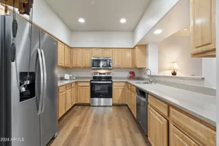 Photo #6: 6661947 Listing 