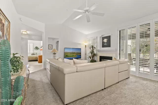 MLS: 6661978 Condo For Sale