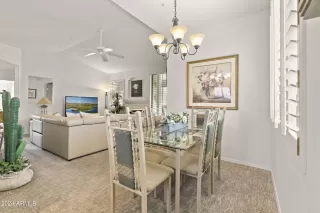 Photo #6: 6661978 Listing