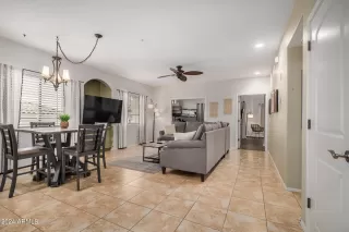 Photo #5: 6662130 Listing