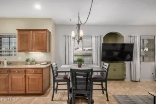 Photo #6: 6662130 Listing