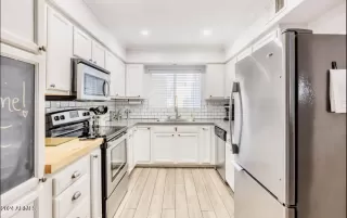 Photo #3: 6662407 Listing 