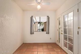 Photo #5: 6662791 Listing