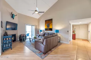 Photo #6: 6662927 Listing