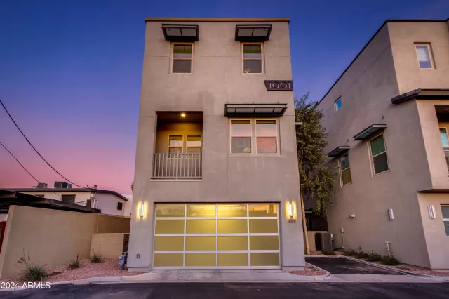 MLS: 6663310 Condo For Sale