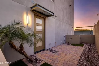 Photo #3: 6663310 Listing 