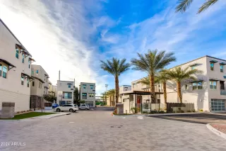 Photo #4: 6663310 Listing 